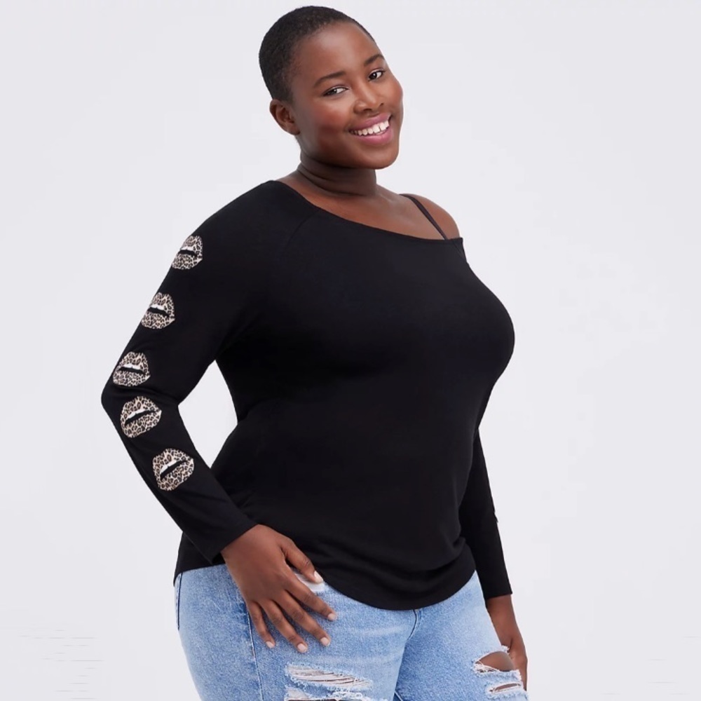 NWT Torrid Leopard Lips Off the Shoulder Long Sleeve Black Top